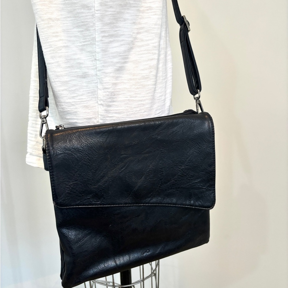 S•Q Vegan Leather Black Cross Body Handbag